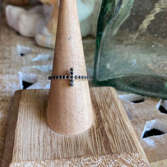 Sterling Silver Black Cz Sideways Cross Ring - Picture 3 of 6